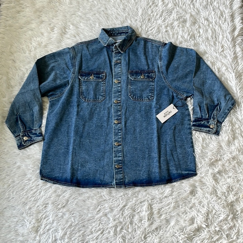 Refuge Denim Men’s Button down Blue Denim shirt long sleeve size Small